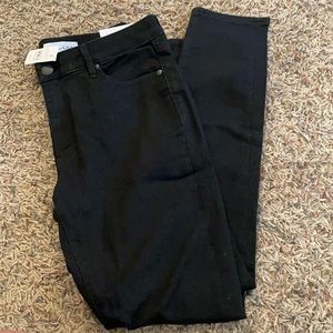 Black skinny jeans